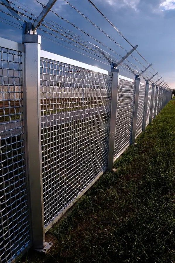 Mesh Fencing